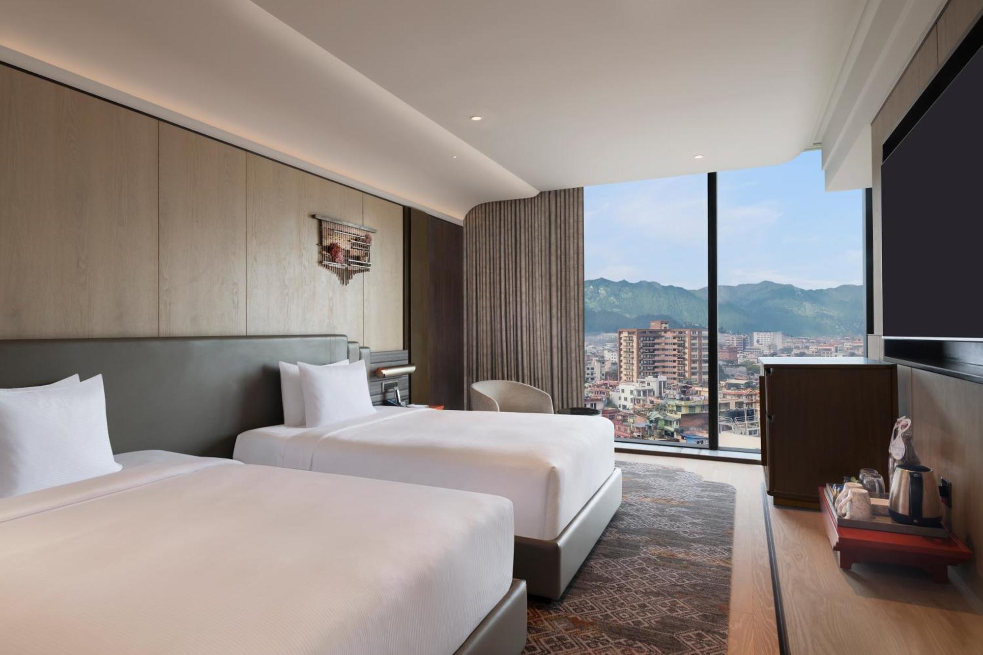 Hilton Kathmandu Hotel Buitenkant foto